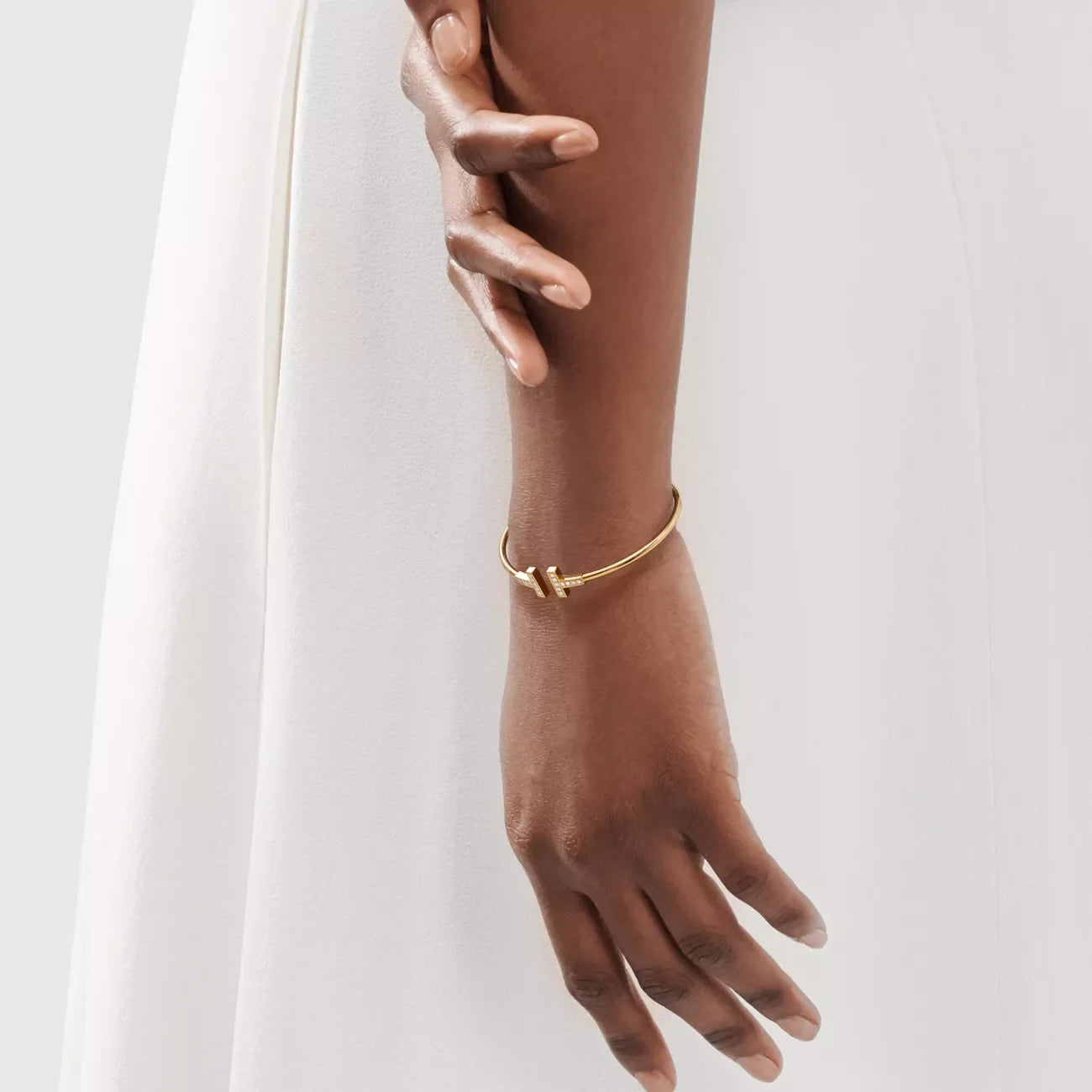Tiffany T Diamond Wire Bracelet in Yellow Gold
