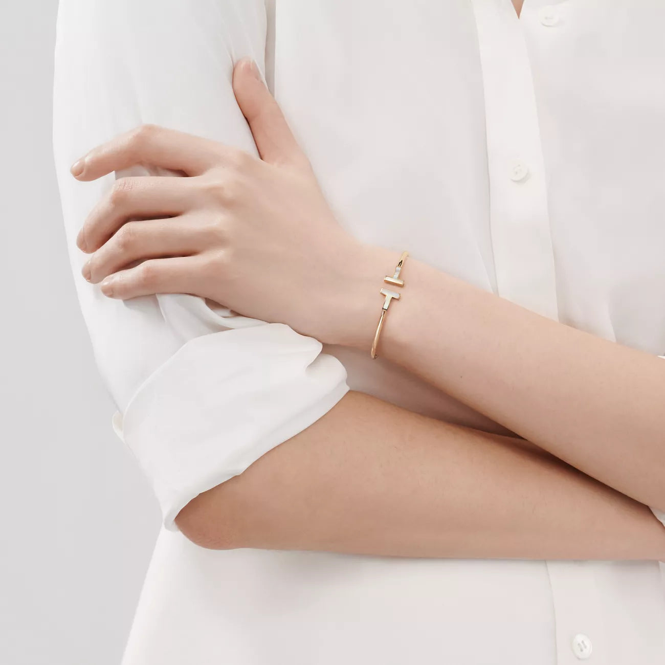 Tiffany Wire Bracelet with Mother-of-pearl