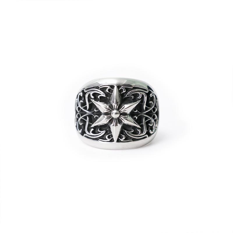 Classic Oval Star Ring
