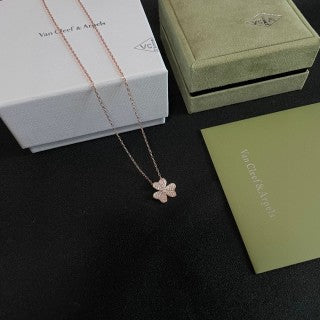 Van Cleef & Arpels Petal Whisper Diamond Flower Necklace