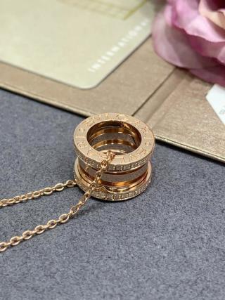 Bvlgari Rose Gold Spiral Circle Pendant Necklace – Elegant Luxury Jewelry