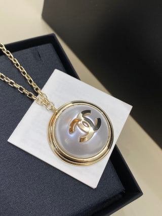 CHANEL Aurelia Medallion Pearl Pendant Necklace
