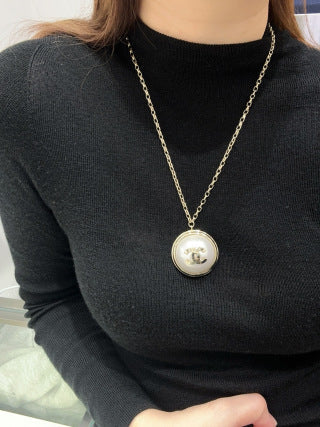 CHANEL Aurelia Medallion Pearl Pendant Necklace