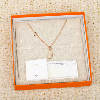 Hermès Grand Loop H Pendant Necklace