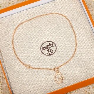 Hermès Grand Loop H Pendant Necklace