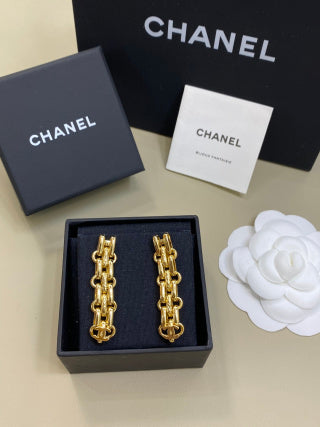 CHANEL Fiorella Golden Chain Link Stud Earrings