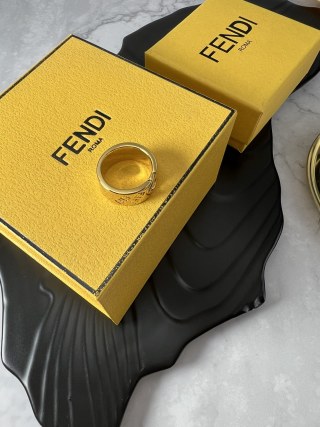 FENDI FF Bold Logo Signet Ring