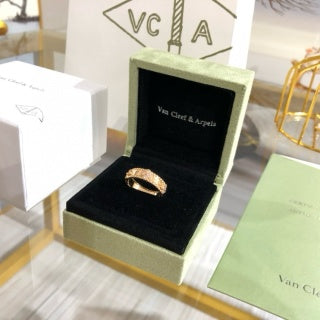 Van Cleef & Arpels Golden Blossom Slim Band Ring