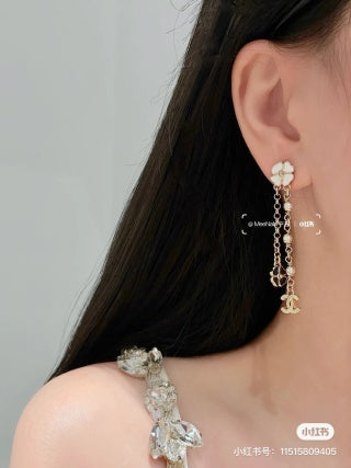 CHANEL Florabelle Pearl Garden Drop Earrings