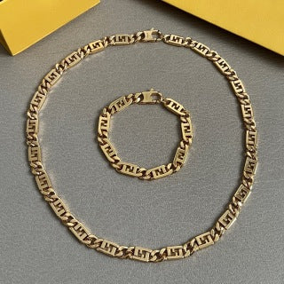FENDI FF Letter Link Chain Bracelet
