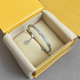 FENDI Crystal Edge Chain Bracelet