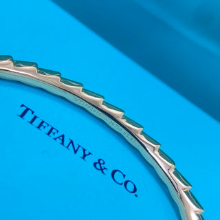 Tiffany New Narrow Feather Bangle with Full Pavé Diamonds