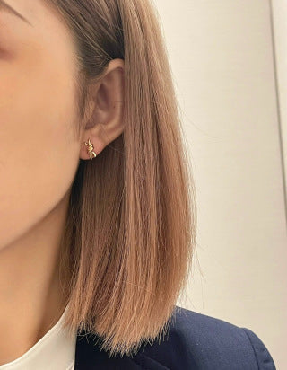 Tiffany Knot Stud Earrings – Polished Gold-Tone Metal