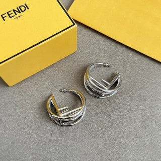 Fendi Serina Fluid Curve Stud Earrings