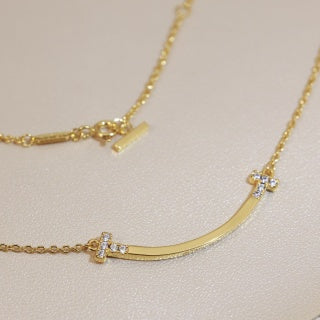 Tiffany T Smile Diamond Pendant Necklace – Elegant Luxury Jewelry