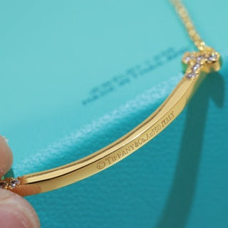 Tiffany T Smile Diamond Pendant Necklace – Elegant Luxury Jewelry