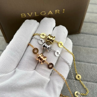 Bvlgari Signature Circle Charm Chain Bracelet – Elegant Luxury Jewelry