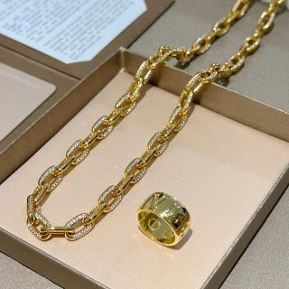 Bvlgari Gold Geometric Link Pendant Necklace – Elegant Luxury Jewelry