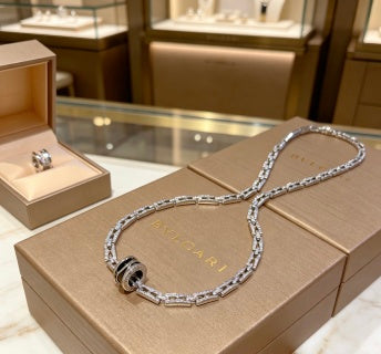 Bvlgari White Gold Geometric Link Necklace – Elegant Luxury Jewelry