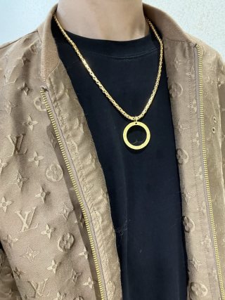 Bvlgari Gold Circle Pendant Necklace – Elegant Luxury Jewelry