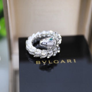 Bvlgari Green Gem Serpent Ring – Elegant Luxury Jewelry