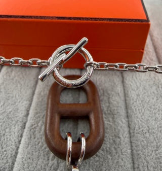 Hermès Ovale Wood Link Pendant Necklace
