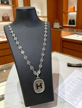 Hermès H Oval Medallion Link Necklace