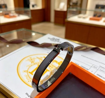 Hermès H D’Ancre Slim Cuff Bracelet