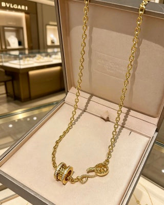 Bvlgari Gold Circle Pendant Chain Necklace – Elegant Luxury Jewelry