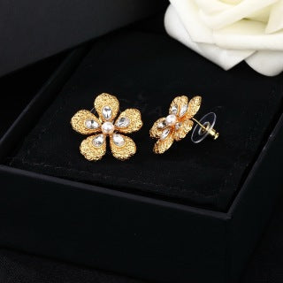 CHANEL Florianne Pearl Bloom Stud Earrings