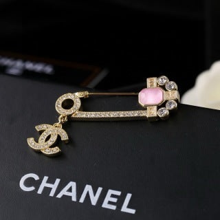 CHANEL Seraphine Pink Accent Safety Pin Brooch
