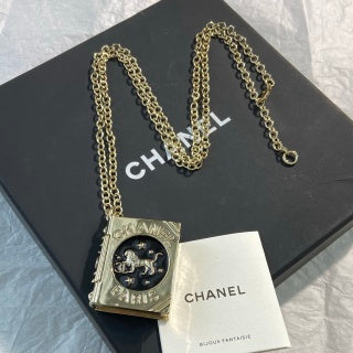 CHANEL Valentina Book Charm Vintage Necklace