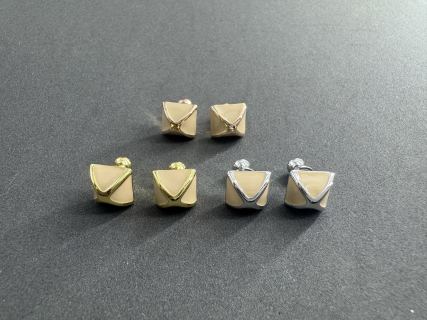 Hermès Polished V-Frame Stud Earrings