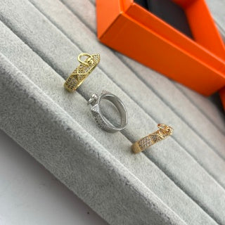 Hermès Kelly Twisted Pavé Ring