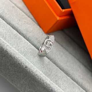 Hermès Kelly Oval Pavé Link Ring
