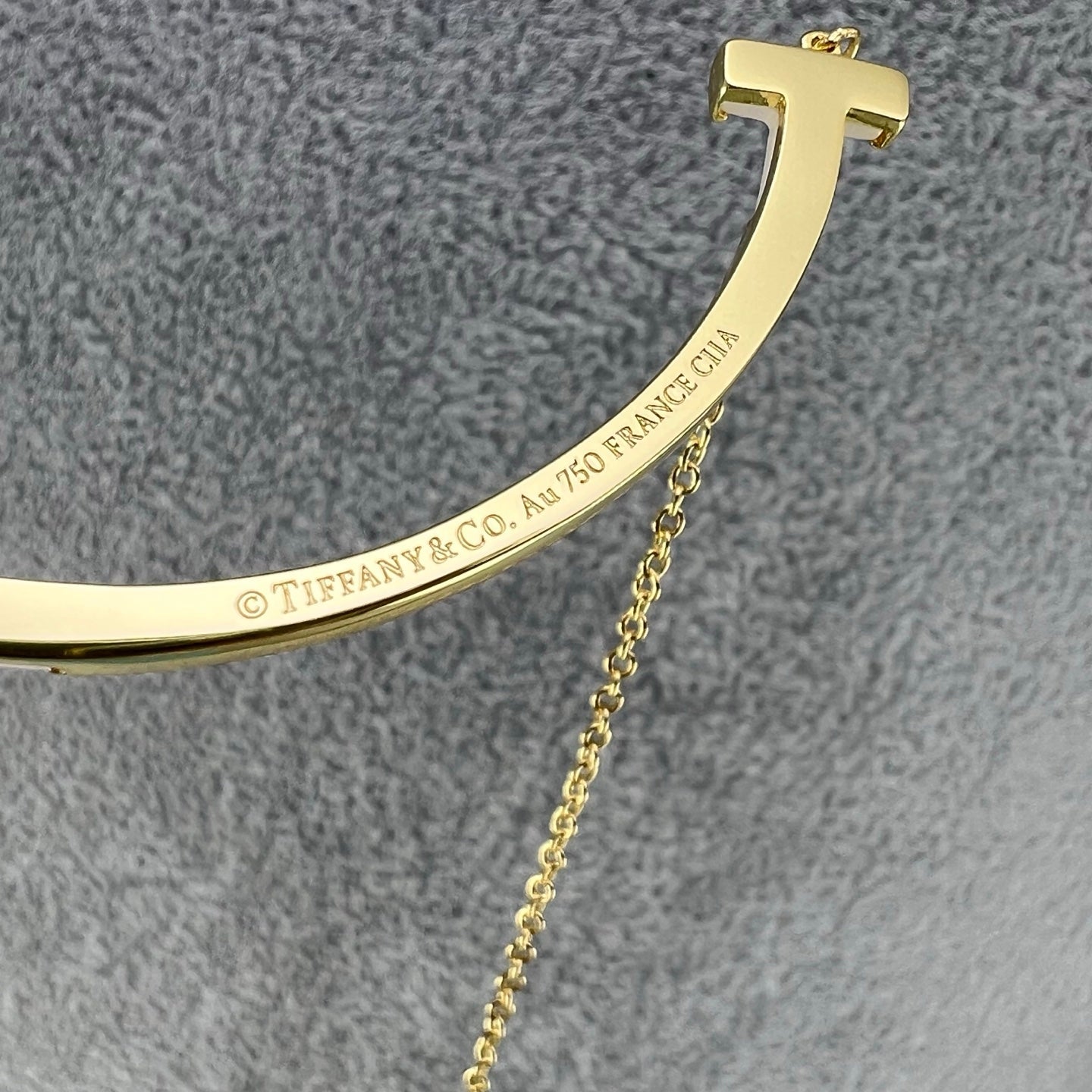 Tiffany T Smile Medium Pendant