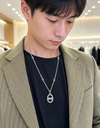 Hermès Ornate Oval Medallion Chain Necklace