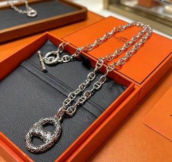 Hermès Heritage Horse Medallion Chain Necklace