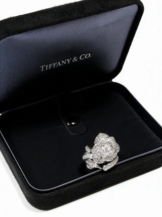 Tiffany Diamond Floral Cluster Ring – Elegant Pavé Diamond Statement Ring