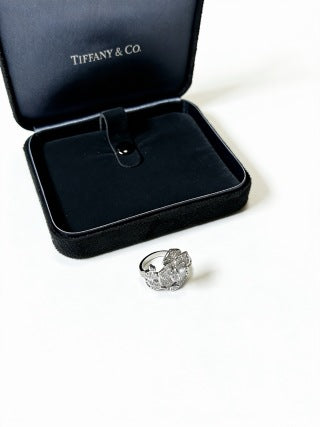 Tiffany Diamond Floral Cluster Ring – Elegant Pavé Diamond Statement Ring