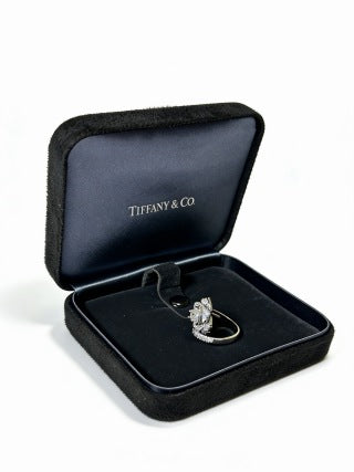 Tiffany Diamond Floral Cluster Ring – Elegant Pavé Diamond Statement Ring