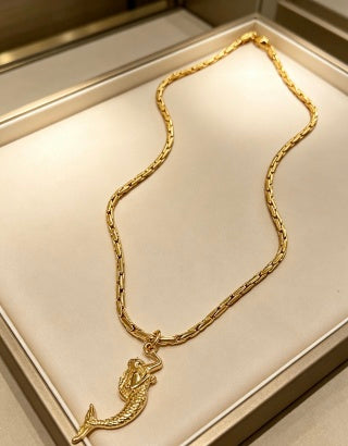 Bvlgari Serpenti Snake Pendant Necklace – Elegant Luxury Jewelry