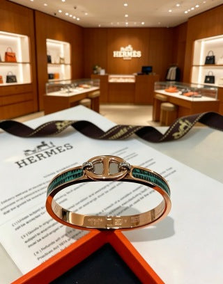 Hermès Lizard Leather Signature Toggle Bracelet