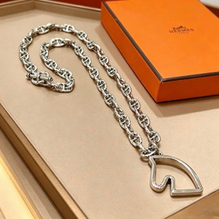Hermès Bold Equestrian Link Pendant Necklace