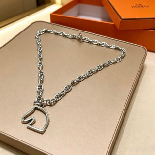 Hermès Bold Equestrian Link Pendant Necklace