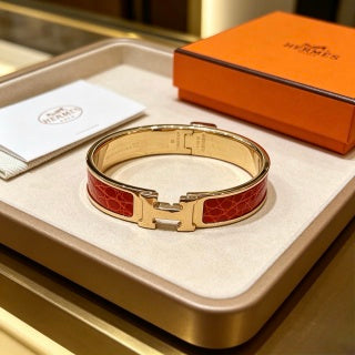 Hermès Rouge Lizard Leather Clic H Bracelet