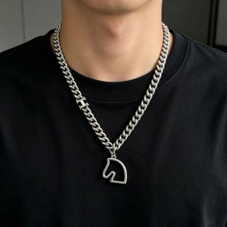 Hermès Equestrian Link Horseshoe Pendant Necklace