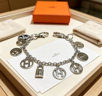 Hermès Signature H Charm Chain Necklace